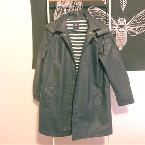 GAP rain jacket size L